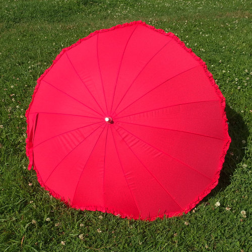 Свадебный зонт 14, красное сердце 16 спиц Зонт в форме сердца красного цвета, с усиленными спицами